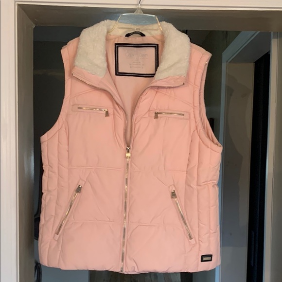 Calvin Klein Jackets & Blazers - Calvin Klein Pink Vest with White Fur Collar